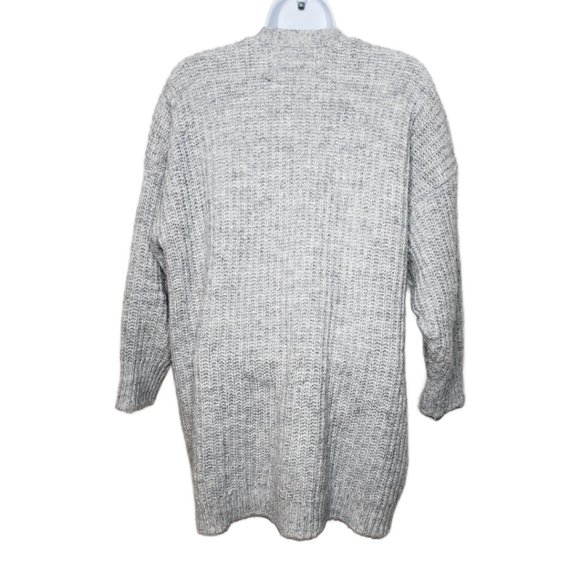 Tradlands Women's Oversized Knit Sweater, Button-Front Cardigan Gray Sz L (1274) - Picture 3 of 5